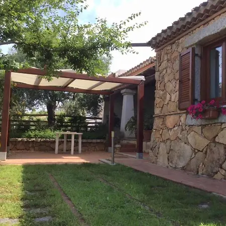 Apartment Domus Cerina. *