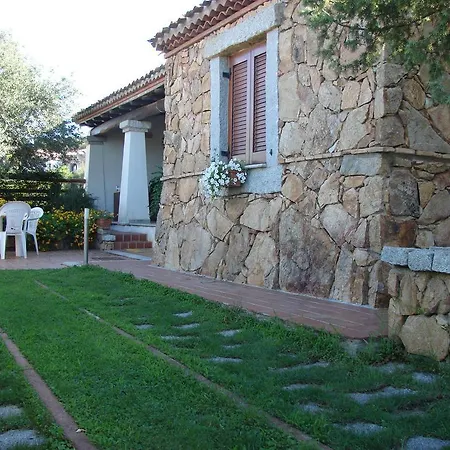 Apartment Domus Cerina. *